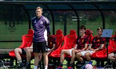 爱游戏今夜法甲传出新动向，洛杉矶快船火线驰援，高层表态——引发热议，赛程密集仍需轮换的简单介绍